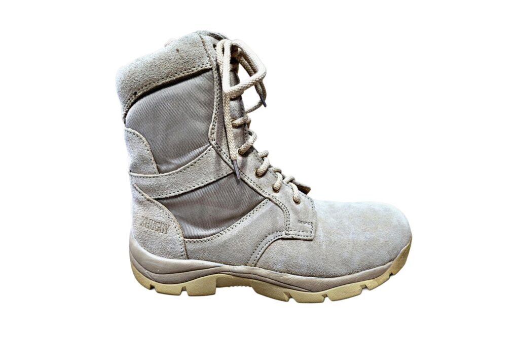 Desert combat boot