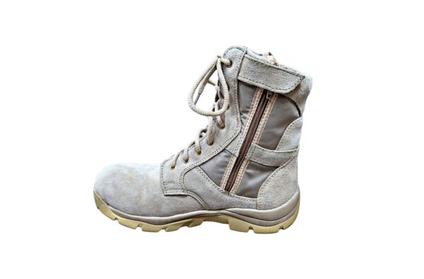 Desert combat boot